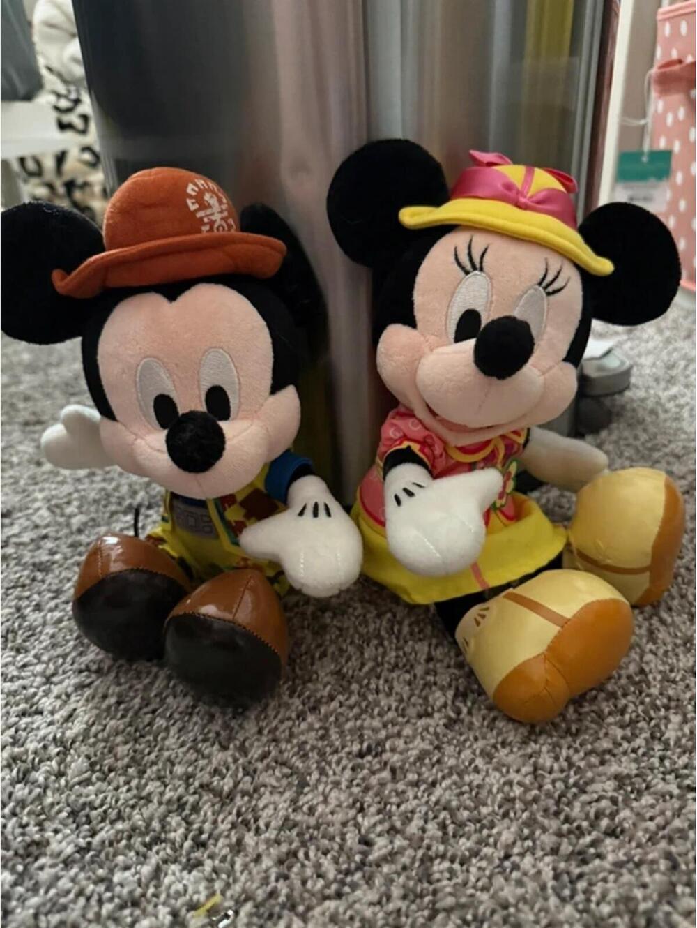 Tokyo Disney Sea 'Greeting Trails' Mickey & Minnie Mouse Plush Doll Tokyo Japan